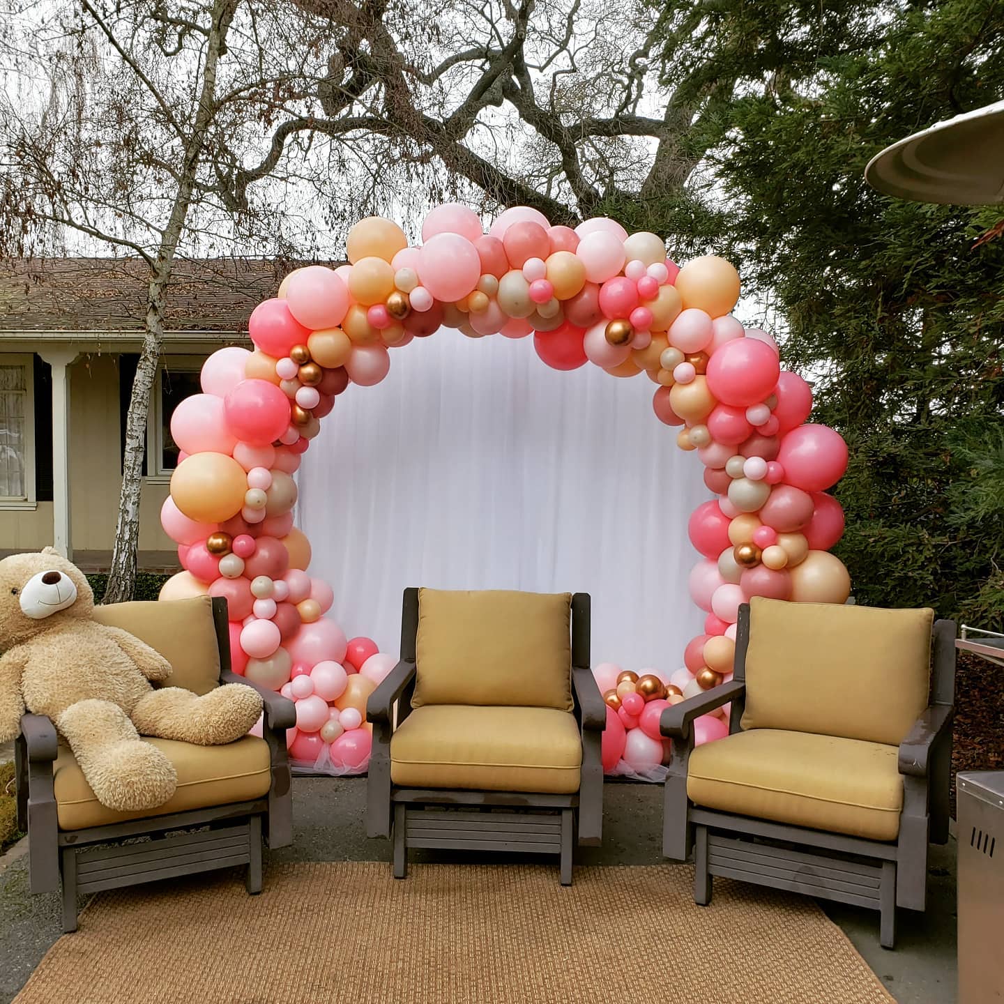 Custom Balloon Decor for Special Occasions